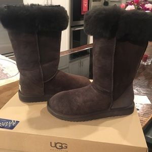 Almost New Tall Classic Chocolate Ugg Boots w/ Box